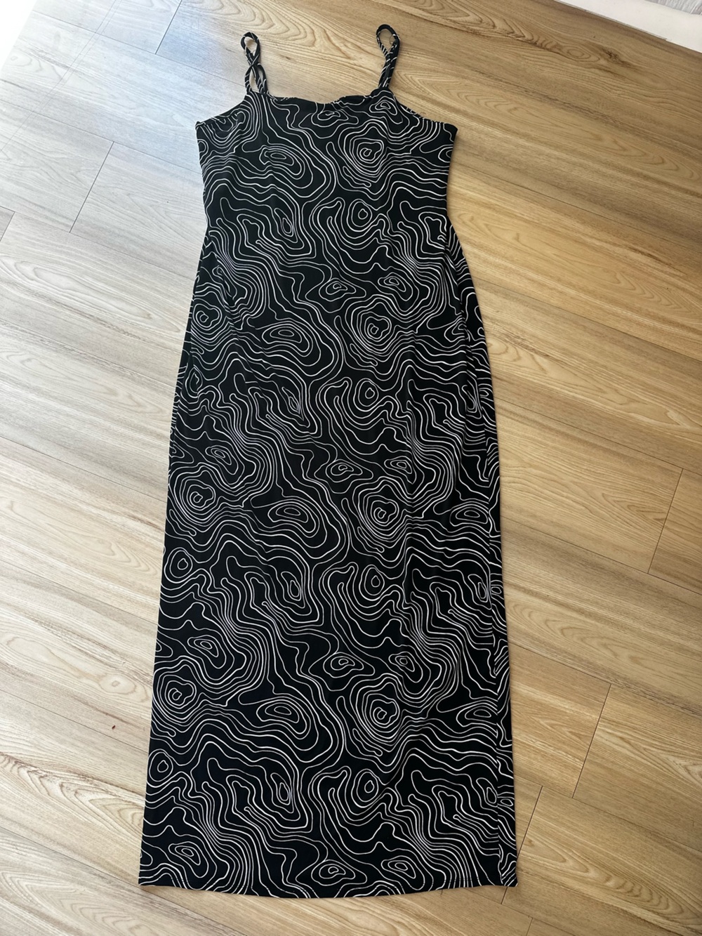 Forever 21 Black & White Contour Print Slip Dress